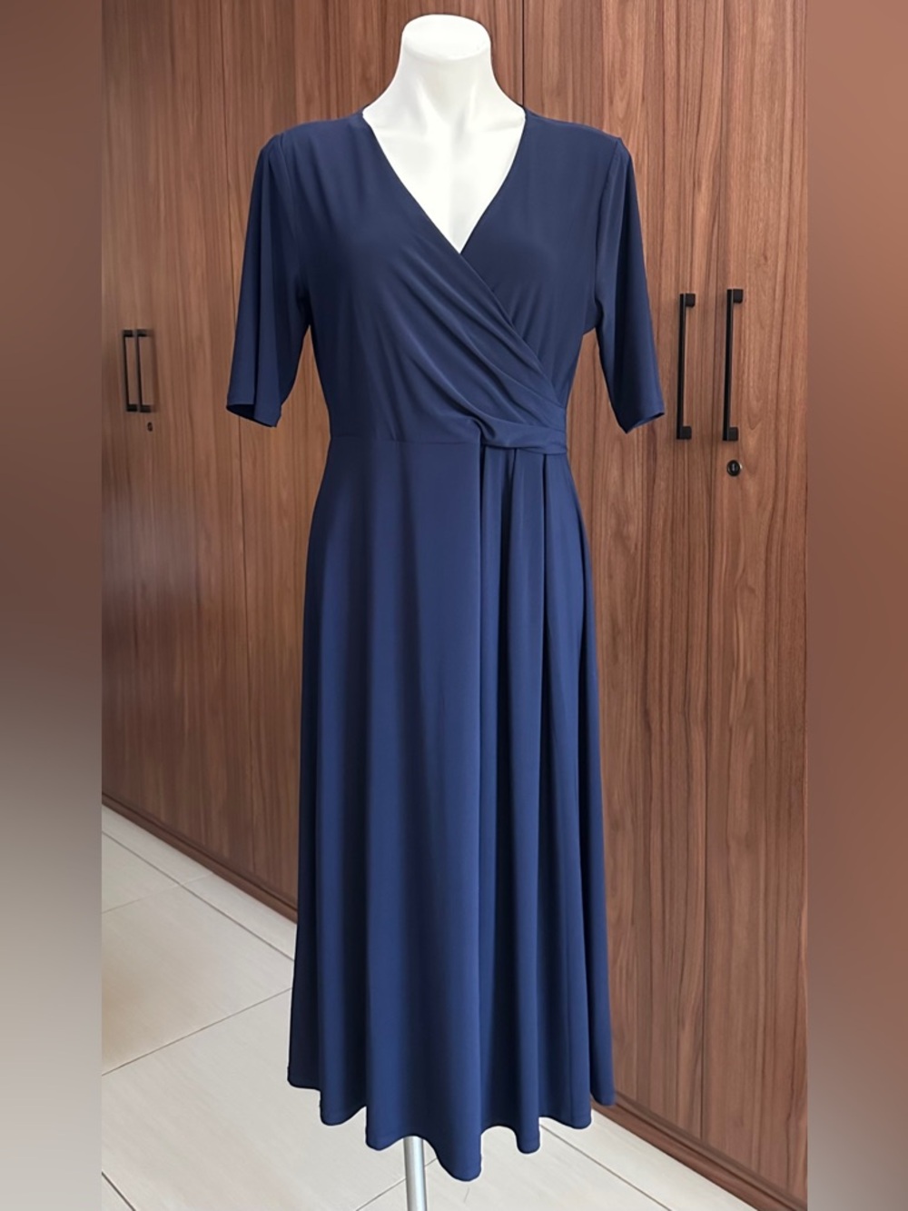 Classic Navy Wrap Midi Dress - Elegant Women's Midi Size LARGE